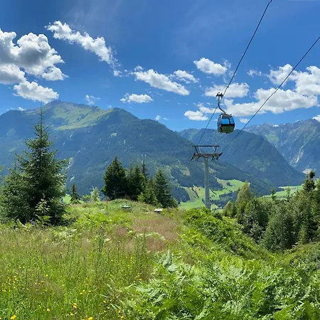 Haus Floria 2 דירה