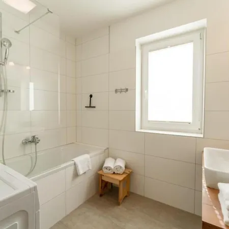 דירה Haus Floria 2 *