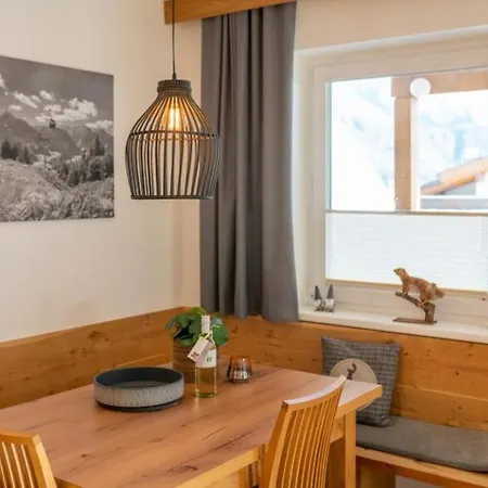 דירה Haus Floria 2 Neukirchen am Großvenediger